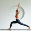 Aprenda 5 posições de yoga para combater a ansiedade